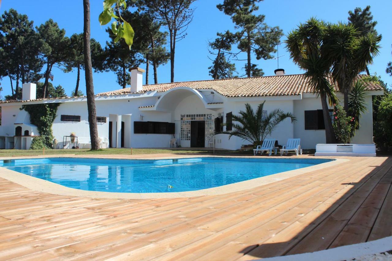 Villa Near Beach & Lisbon Corroios Luaran gambar